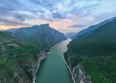 China's Discovery with Yangtze River Cruise